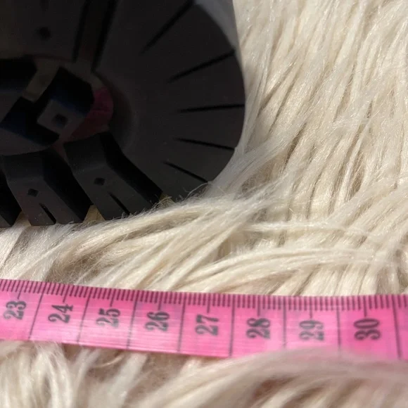 Pajar, leather, suede and shearling boots, size 11, but fit small. True size 9.5 - Picture 10 of 14